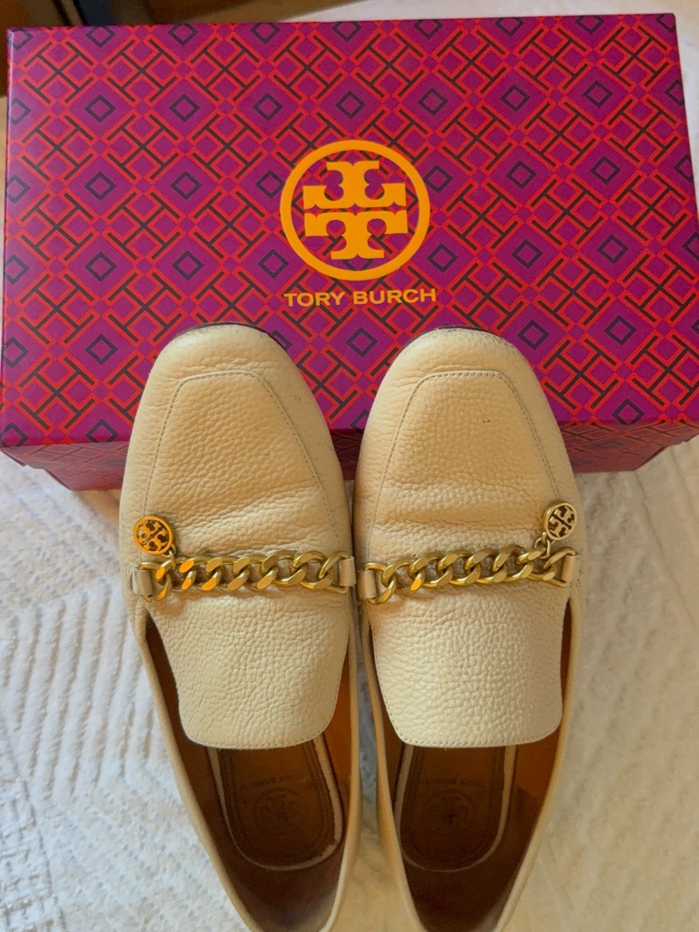 Tory Burch Cream Leather Chain-Trim Loafers with Gold Logo Accents